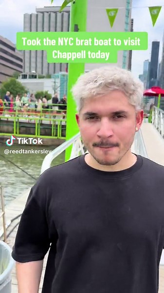 @Charli XCX BRAT girl $ummer! 💚🗽 #brat #charlixcx #vondutch #chappellroan