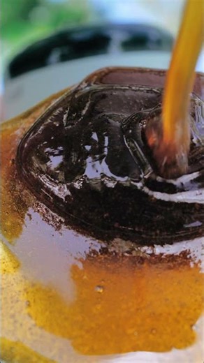 Why People Prefer Biosota Manuka Honey | What Makes It Different