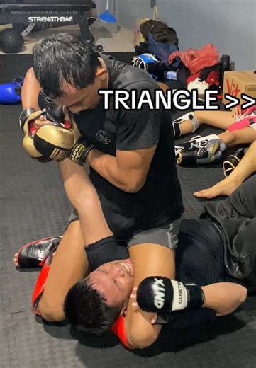 Master the Triangle Choke in MMA Grappling