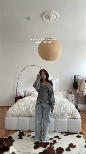 Light Wash Jeans Outfit Inspiration from MOTEL