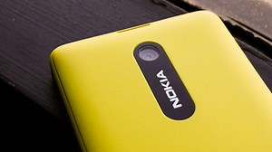 Bright, budget-friendly Nokia Asha 210 (hands-on)