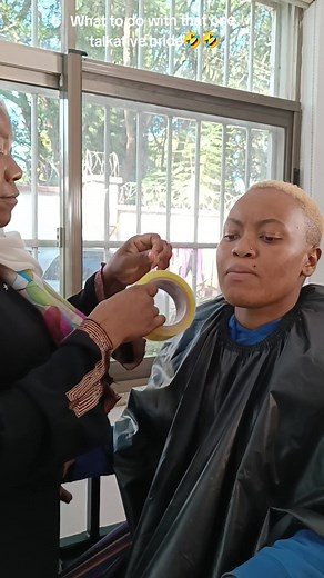 التعامل مع العروسة الثرثارة كخبير تجميل