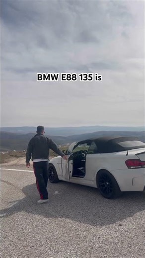 BMW E88 1.35 is