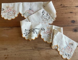 Authentic French Shelf Trim, Shelf Edge or Decorative Shelf Border, Hand Embroidered, Country Chic, Farmhouse Kitchen - Etsy Canada