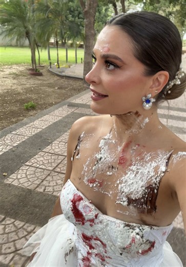 Un pequeño detrás de cámaras del video de hoy 😅🎬 pastelazo, risas, corajes, de todoooo pero se logró 🫰🏼 #fenomenalshow #minimovelas #jaquelineduarte #bts #capcut
