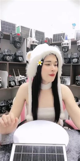 V380 PRO กล้องวงจรปิดโซล่าเซลล์ 4G สองเลนส์ ดูได้ถึงสามจอภาพ คุ้มสุดๆ เหมือนได้กล้องไป 3 ตัว!