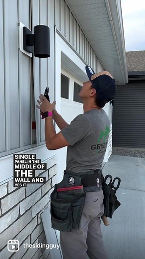 Simple Vinyl Siding Repairs: Board and Batten Replacement Tutorial