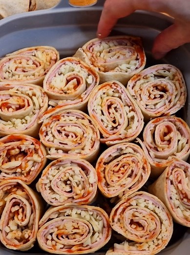 Quick and Delicious Tortilla Pizza Recipe