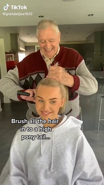 Brooke Messy Bun Tutorial