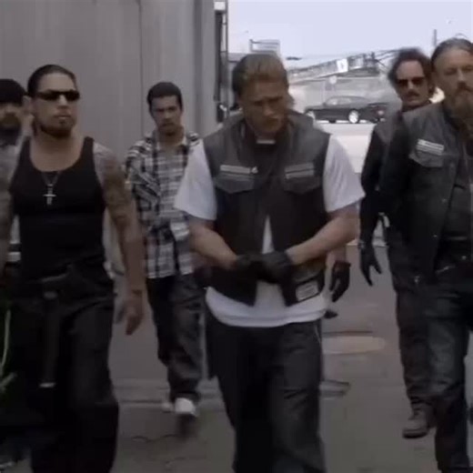 59 reactions · 31 comments | I’m not saying this man could fix my problems… but I’d be willing to give it a try 藍藍藍藍浪 | Sabrina Cruz | Facebook