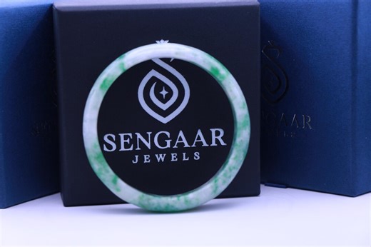 Jade Bangle - Natural Snow Green - Etsy