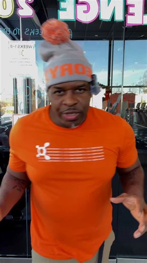 Never Miss A Monday Workout on Instagram: "HUDSON VALLEY…IT’S GO TIME! 🍊🔥 Our OTF Transformation Challenge officially kicks off NEXT WEEK and this is your sign to LOCK IN. This is an 8-week challenge built to help you create real habits, real consistency, and real results 💪🏾 ✅ HERE’S HOW IT WORKS: ✔️ 8 Weeks Long ✔️ Complete 6 out of the 8 weeks ✔️ Minimum 3 classes per week ✔️ InBody Scan IN + Scan OUT ✔️ Choose ONE goal: 🔥 Lose body fat % OR 💪🏾 Gain lean muscle This challenge isn’t abou
