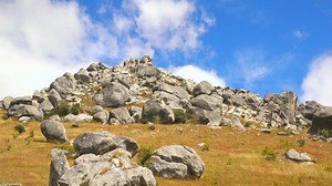 View Boulders Castle Hill New Zealand Stok Videosu (%100 Telifsiz) 31503421 | Shutterstock