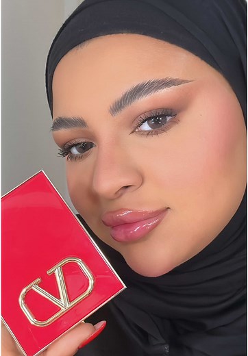 Dark feminine look👄 #BEAUTYCREATORCLUB #MAKEUP #DARKFEMININE #fyp #ميكب #UNRECOGNIZABLEMAKEUP #YSLBEAUTY #VALENTINOBEAUTY #LANCOME #URBANDECAYME @BeautyCreatorClub @Valentino.Beauty @YSL Beauty @Lancôme @urban decay