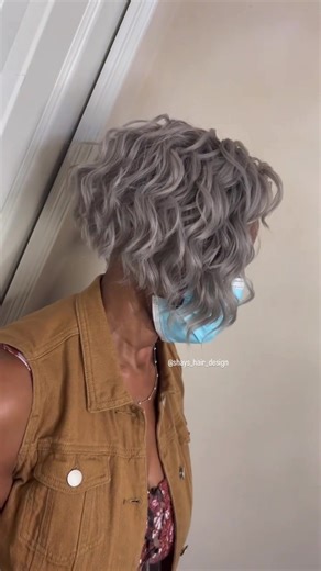 My client wanted an extra short bob, do you think I delivered? 🤔 Mini crochet messy bob