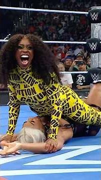 Naomi never misses an opportunity to sabotage Jade Cargill… 🫢 #SmackDown