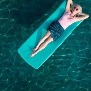 Pool days made easy 🌊✨ Our Original Wrap Skirt is your go-to for quick-dry, easy-on, easy-off style... perfect for slipping from lounge chair to poolside in seconds. #RipSkirtHawaii #WrapAndGo #TravelLightTravelFar #wrapskirts | RipSkirt Hawaii