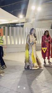 Neetu Singh & Riddhima Kapoor Present At Mehndi Ceremony Of Aadar Jain & Alekha Advani | Viral Bhayani Videos