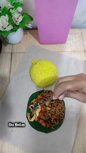 Tips bungkus nasi anti basi. #tipspraktis #diy #tipsmudah #shortvideo