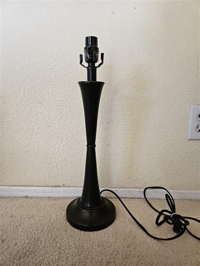 Vintage Hammered Bronze Table Lamp With Adjustable Harp and Finial - Etsy