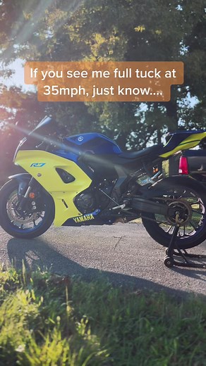 Fall Season Riding: Full Tuck and Chilled Vibes