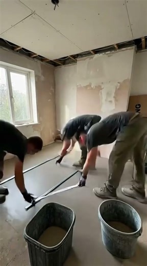 THIS FLOOR LOOKS LIKE A GIANT COMPUTER CHIP 🤯💻👨🏻‍💻 Epoxy Tech Floor