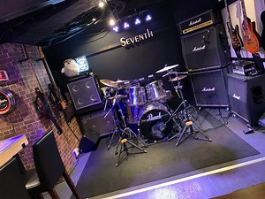 梅田ロックバー セブンス - Supernice!ライブハウス