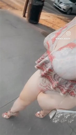 Ms.Kari Michaud | Walking put your life like 💃🏼 I love you but I love me more ♥️ #zimmermann #alaia #pucci #fendi #fashion #photography #insta #instagram... | Instagram