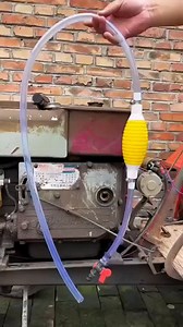 Transfiere químicos, petróleo, gasolina o agua sin riesgos Bomba de succión compacta, resistente y 100% duradera. Diseñada para mover líquidos de forma rápida y segura, evitando fugas o accidentes IMPORTADORA DIRECTA | CHIPE