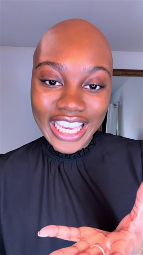 Je porte le fond de teintMake ‘Em Wonder de @NYX COSMETICS FRANCE en teinte 39 Cocoa ✨ Indétectable, couvrance modulable et tenue 24h… même sur mon crâne 🤭 *Publicité* Pour fixer j’utilise la poudre libre Wonder Snatch en teinte 8 Cacao craze : effet liftant, sans talc, tenue 24h 🔥 #NYXProfessionalMakeup #MakeEmWonder #WonderSnatch #Indetectable #Tenue24h