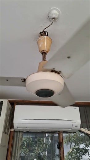 old ceiling fan crash test on ac