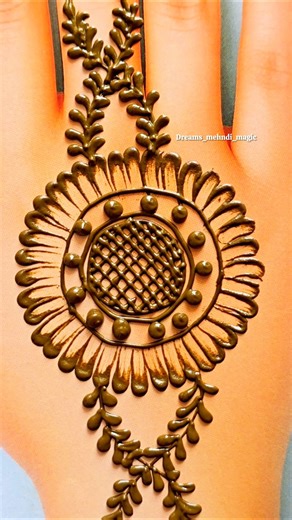 flower mehndi tricks 🌹 || #hennamagic​ #mehndi​ #creativehenna​ #mehndidesign​