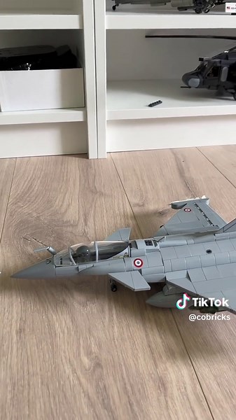 Petite présentation du nouveau Rafale de chez Cobi ! #rafale #histoire #collection #lego #cobi #brique #brick #avion #aviondechasse #armeefrancaise