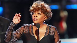 Anita Baker Teases Return To Vegas In 2023