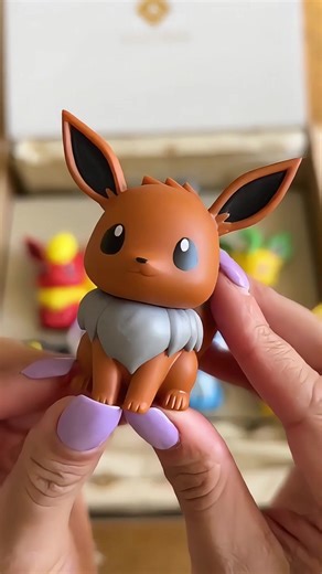 Get Your 9-Piece Chibi Eevee Set Now!