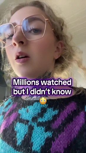 I got famous and realized it years later cause my ex boyfriend (Former a*user) hid me so well I was not even aware I was famous because our movies 🧡🖤 went viral on the internet. Follow me for more from my past #throwback #recovery #abuserecovery #abuseawareness #realitycheck