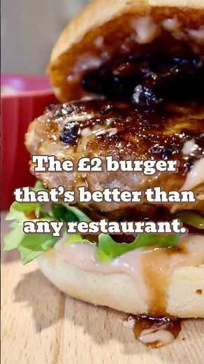 I Made The Best Burger of My Life for Under £2 | Pork & Beef Burger With Hot Honey Mayo