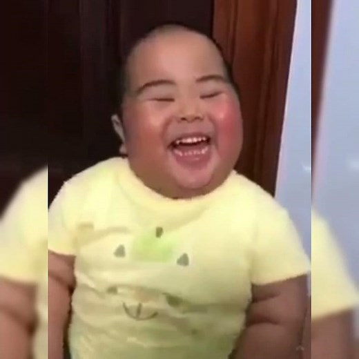 Fat Chinese Kid Funny Laugh. Chinese Baby Laughing Video. Popular Fat Kid Hilarious Laugh.