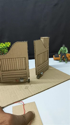 Cardboard Open Close Gate Mechanism * DC Motor#shorts #youtubeshorts #dcmotor #tech #diy #dc #n20