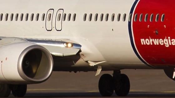 That strange missing window on the Boeing 737 finally explained