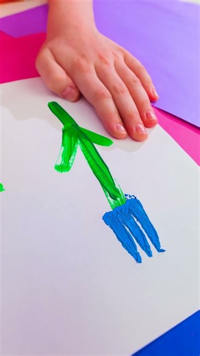 DIY Flower Magic! 🍴🌸 Create Beautiful Flowers with a Fork! #art #kids