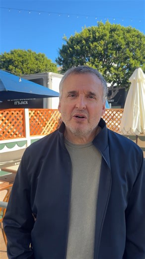 UPCOMING!💥 Phil Rosenthal hits San Antonio this Friday, 1/23 at the Aztec Theatre. Need tickets? Get 'em here: https://livemu.sc/3NFznlr | The Aztec Theatre