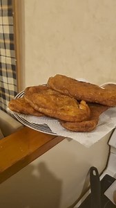 Duminica ne rasfatam. Langosi cu branza felu unu si cu dulceata de afine felu doi. #cooking #homecooking #cookingtime #EasyRecipes | Vasile Remus Coman