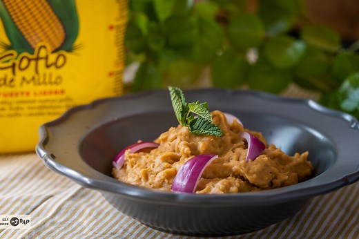 Receta de escaldón de gofio, receta fácil canaria con caldo de pescado