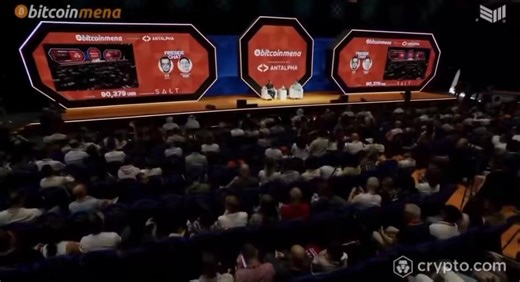 🚀 CZ ประกาศชัด: “วงจร 4 ปีของ Bitcoin ตายแล้ว” และสิ่งที่เรากำลังเจอ…คือ SUPERCYCLE จริงๆ ในวงการที่ทุกคนเคยเชื่อว่า Bitcoin จะวิ่งตาม “Halving 4 ปี” วันนี้ CZ ออกมาทุบโต๊ะ แบบไม่อ้อมค้อมว่า ยุคนั้นจบแล้ว! เพราะอะไร? • กระแสเงินสถาบันไหลเข้ามาแบบไม่เคยเกิดขึ้นมาก่อน ETF, ธนาคาร, บริษัทใหญ่…ทุกคนกำลังไล่ตาม Bitcoin ไม่ใช่แค่เก็บ แต่วิ่งไล่ซื้อ • การยอมรับในระดับประเทศเพิ่มขึ้นอย่างต่อเนื่อง นโยบายรัฐ, ความเคลื่อนไหวของสหรัฐ, ตลาดเกิดใหม่—ทุกอย่างกำลังเปิดทางให้ BTC เป็นสินทรัพย์โครงสร้างพื้นฐานข