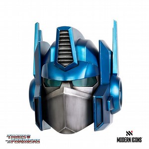 Gamestop Exclusive Transformers G1 Optimus Prime Modern Icons Replica Helmet