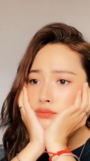 Showcasing Unique Idol Faces