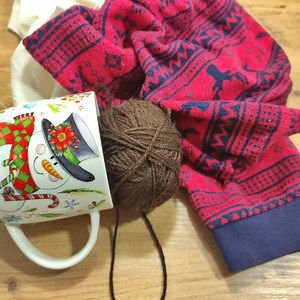 11K views · 283 reactions | I folded the fabric in half and sewed a cute doll Do it too! #minidoll #fabricdoll #makingdoll #easydiy #recycling | Lady Loves Knitting | Facebook