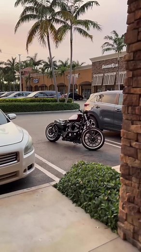 23K views · 490 reactions | Join us for a daily dose of inventive bobbermotorcycles that redefine the road and showcase the power of innovation.  @bobbermiami #bobberporn #harleydavidson #bobberstyle #custombike #moto | Bobber Brothers | Facebook