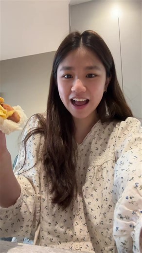 Blue Cheese Taste Test at the Farmers Market